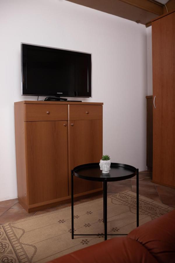 Apartma-Studio Ajdna زيروفنيكا المظهر الخارجي الصورة